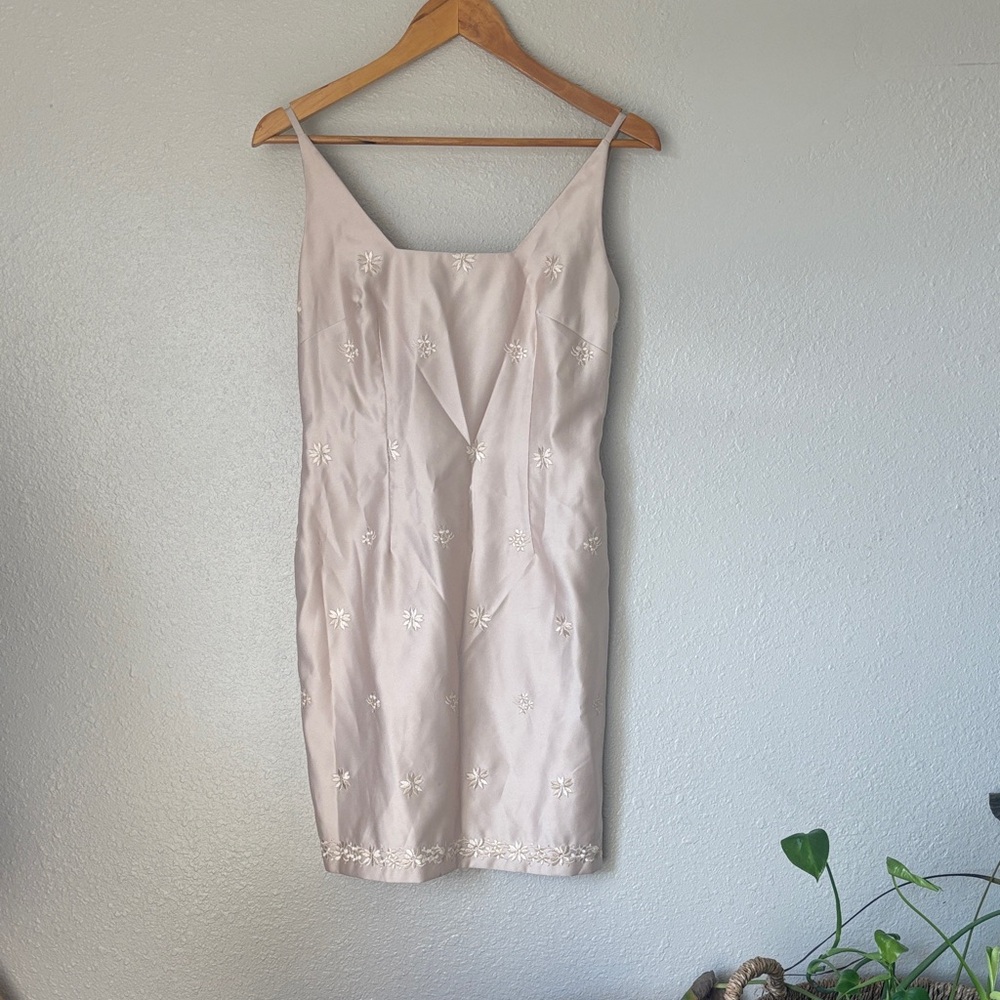 Size 6P Laundry | Elegant Embroidered Dress